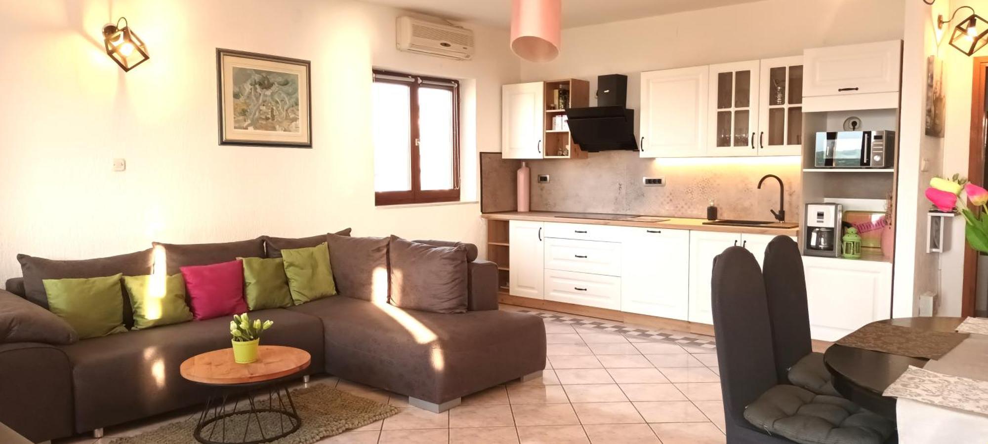 Olivista Croatia Apartments Njivice Ruang foto